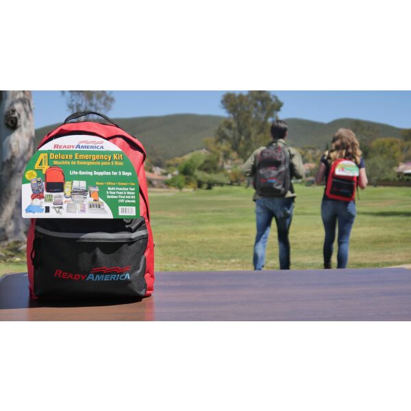 4 Person Deluxe Emergency Kit (3 Day Backpack) - Image 7